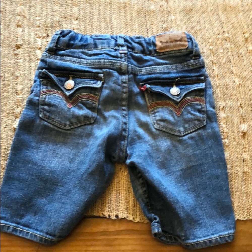 Girls Levi’s Bermuda shorts size 4